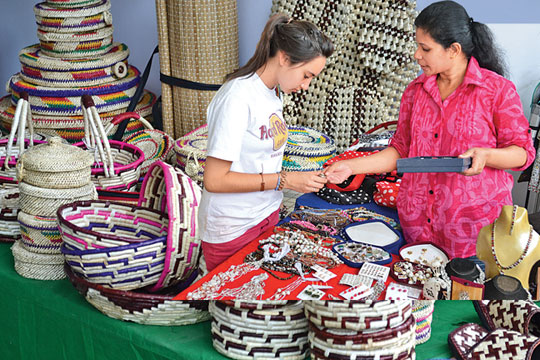 Small and Medium business in Sri Lanka - Traditional craftsmen